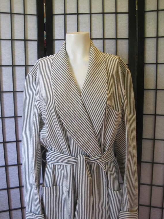 Vintage 1950s Mens Seersucker Robe From Lord & Taylor Gray