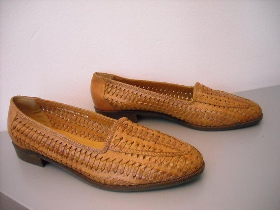 Vintage Tan Woven Loafers Womens Size 85 M