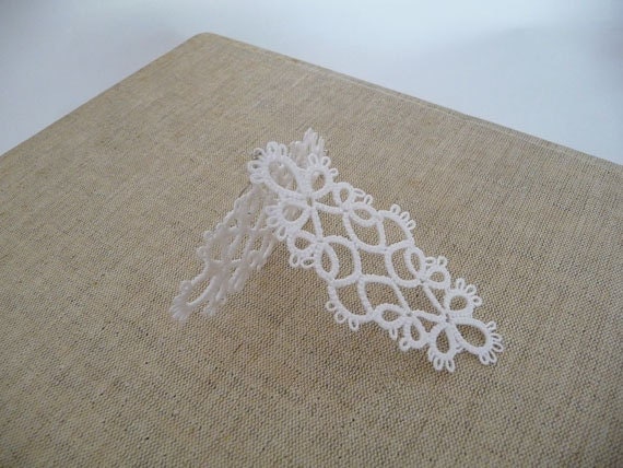 Tatting earrings white - handmade jewelry - lace earrings - Bridesmaid - Wedding