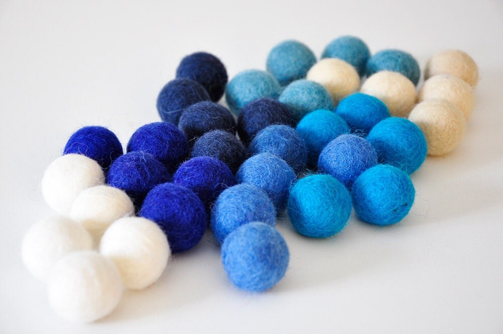 Hanukkah Felt Balls Hanukkah Decoration 35 Pieces Wool Felt