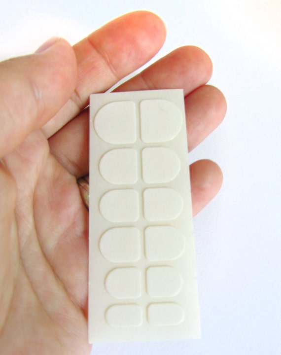 Self Adhesive Nail Tabs / sticky nail glue temporary