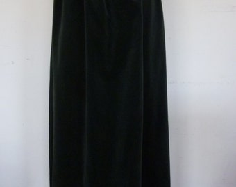 Velvet Maxi Skirt Vintage Hunter Green Formal Maxi Evening Skirt Made by Country Suburban Size 6 1970s