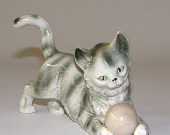 Vintage German Porcelain Piano Kitty with Ball