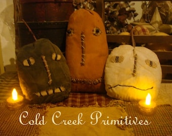 Primitive Pumpkins Folk Art Jack O Lanterns Set of 3
