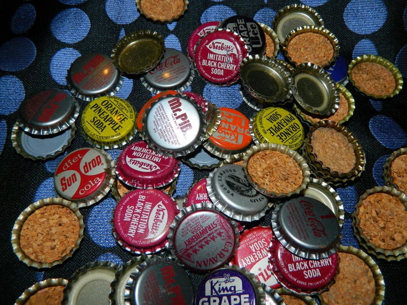100 VINTAGE Soda Bottle Cap Assortment great crafty caps