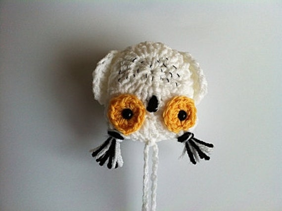 Snowy Owl Decor, Owl Ornament, Crochet in White, Yellow, Black Yarn