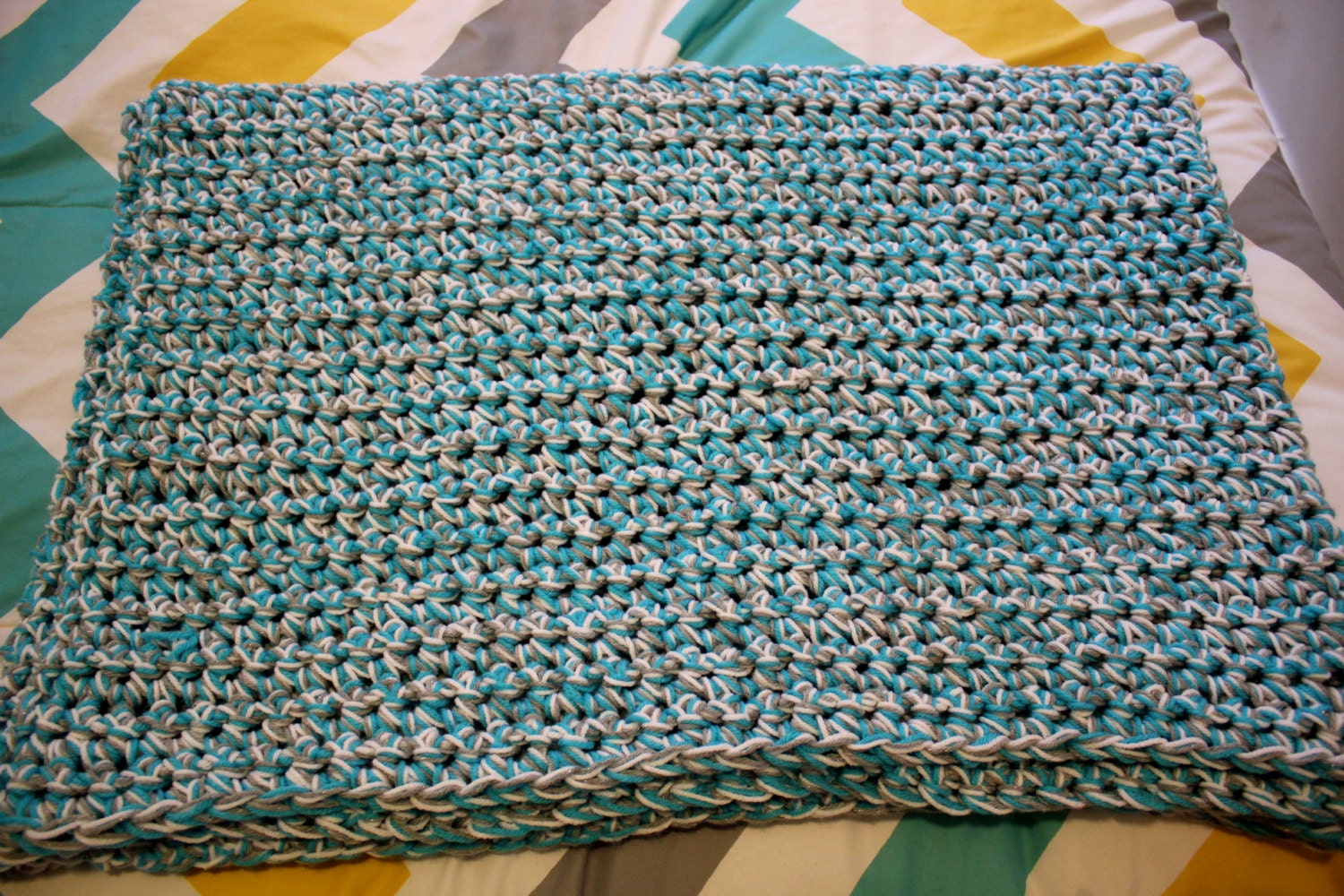 TRICOLOR THROW Blanket with Shimmer/Sparkle Yarn Hand