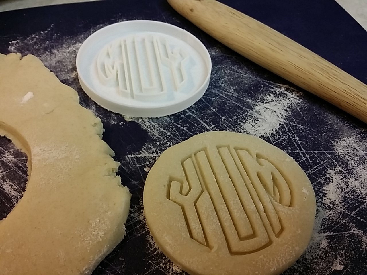 Custom Monogram Circle Cookie Cutter personalized initials