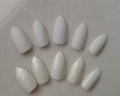 Uñas postizas puntiagudos/aguja blanca brillantes o mate acabado