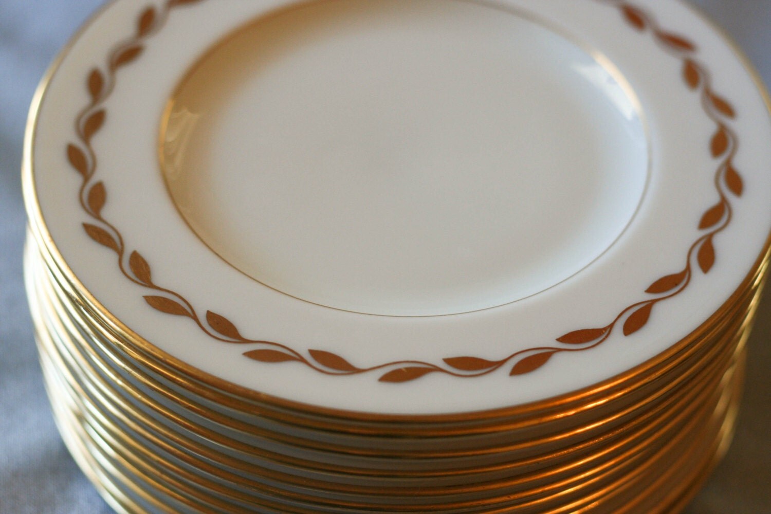 Lenox Golden Wreath Bread and Butter china plate