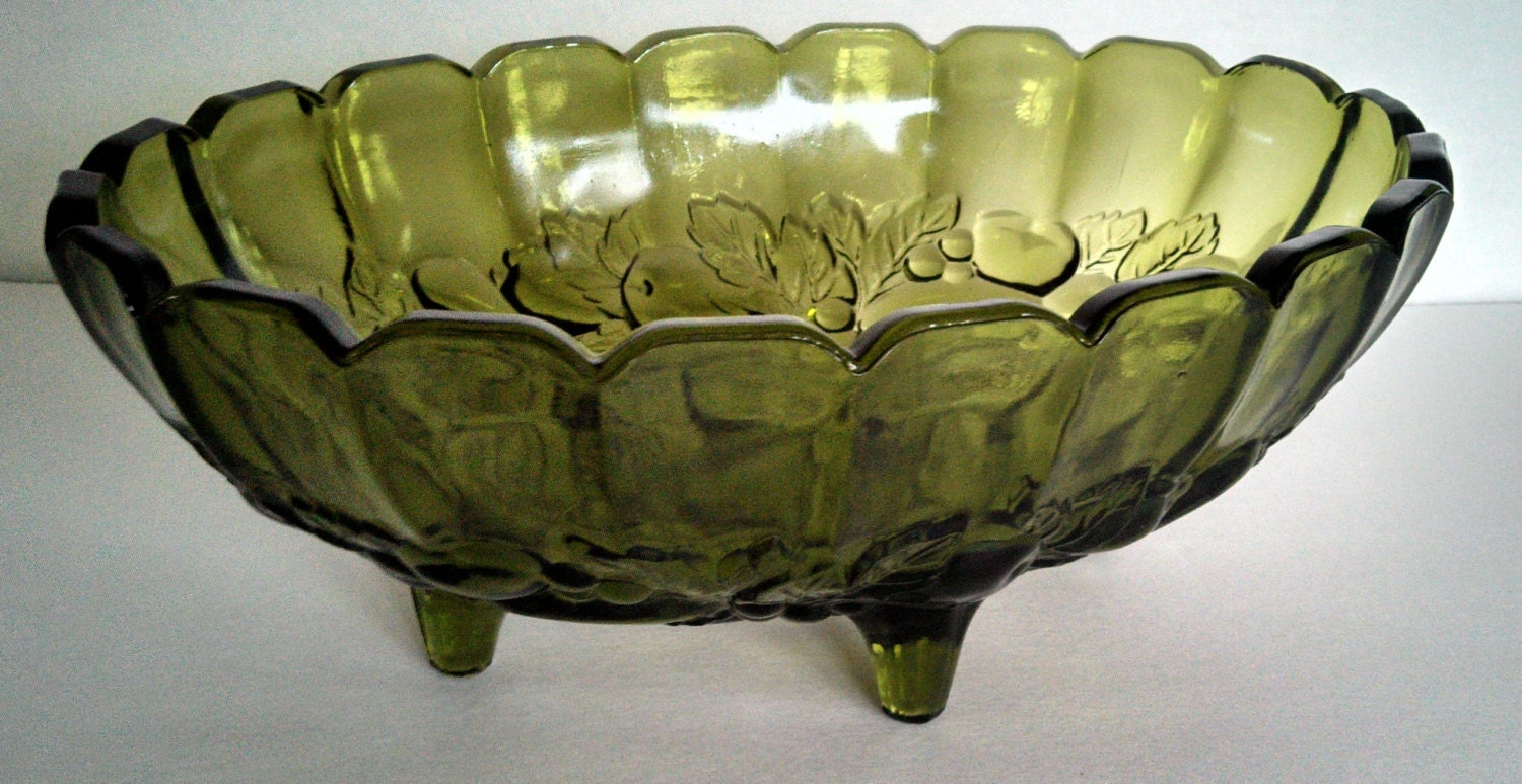 Vintage Green Oval Fruit Bowl by Indiana Glass by Restoreth