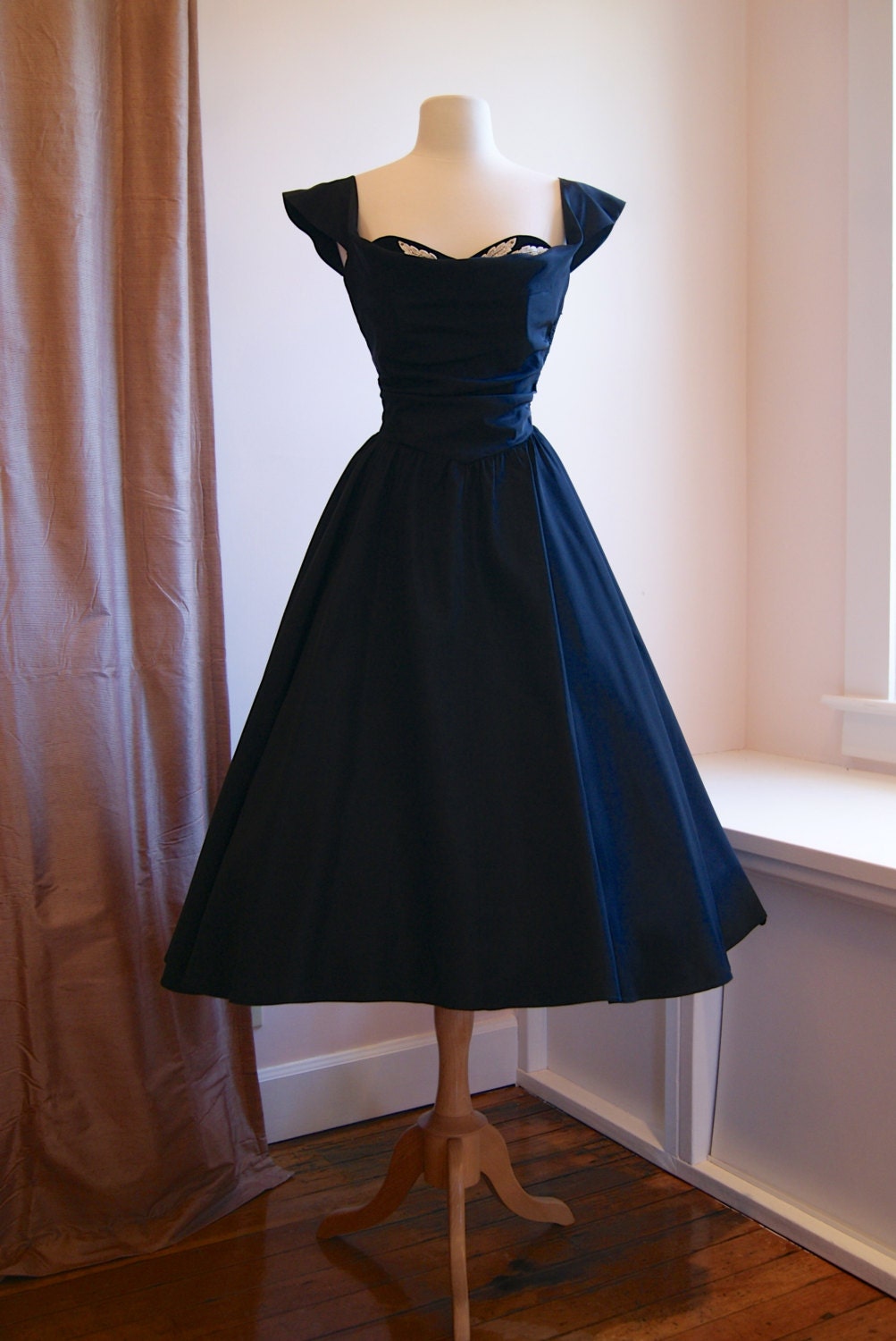 vintage 1950s black dress