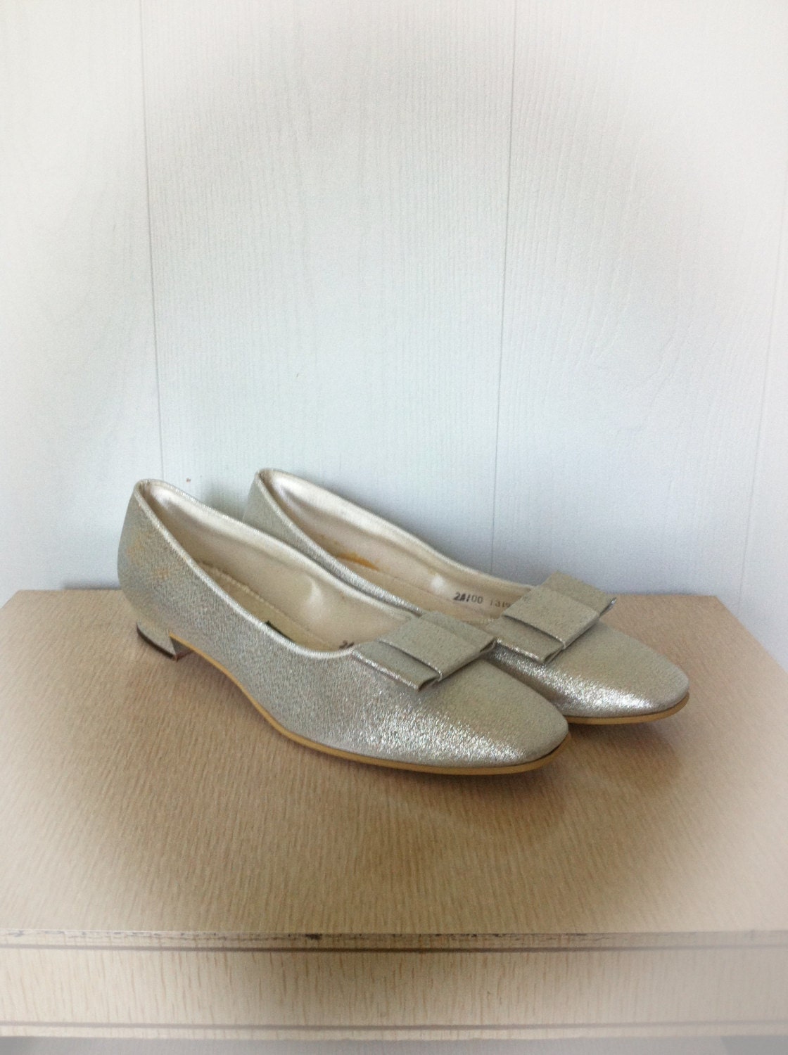 Vintage 1960s Silver Daniel Green Slippers House Shoes