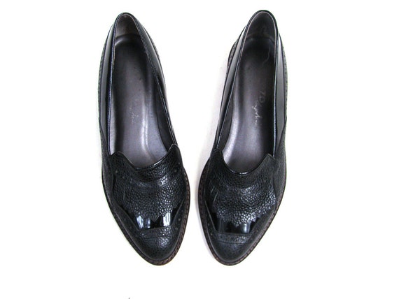 Vintage Black Leather Minimalist Spectator Loafers Size 6.5