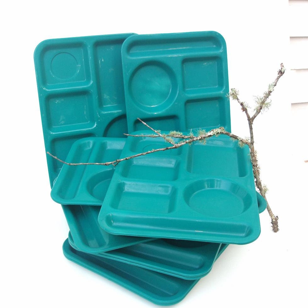 Cafeteria Trays Blue Green TV Tray Plastic Plates Divided