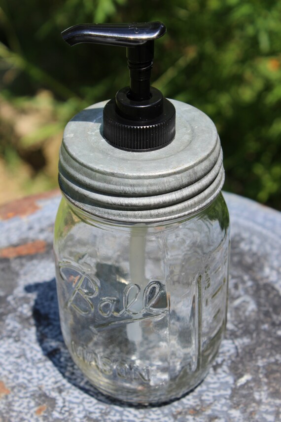 Mason Jar Lid with Pump