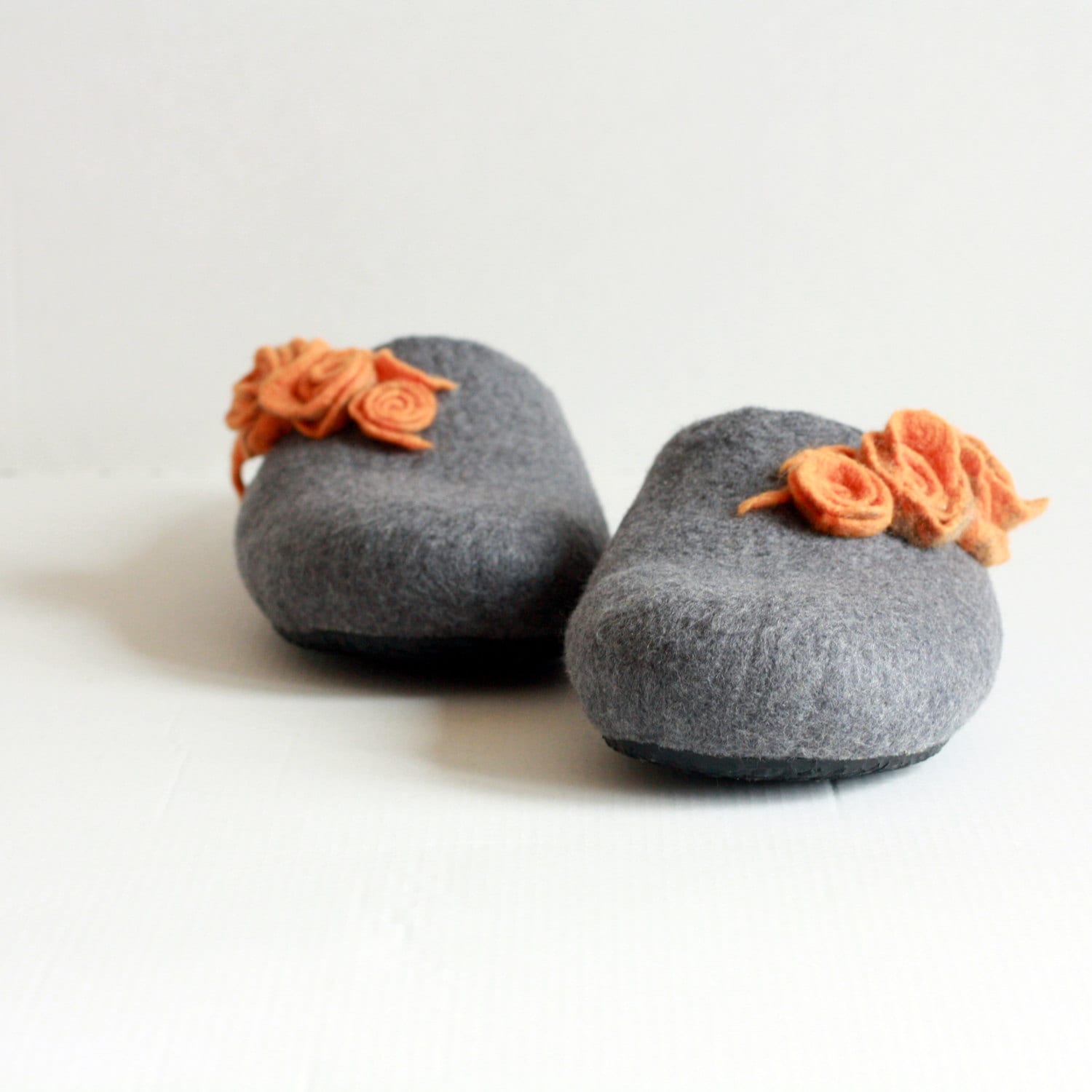 Felted wool slippers for women grey felt slippers with