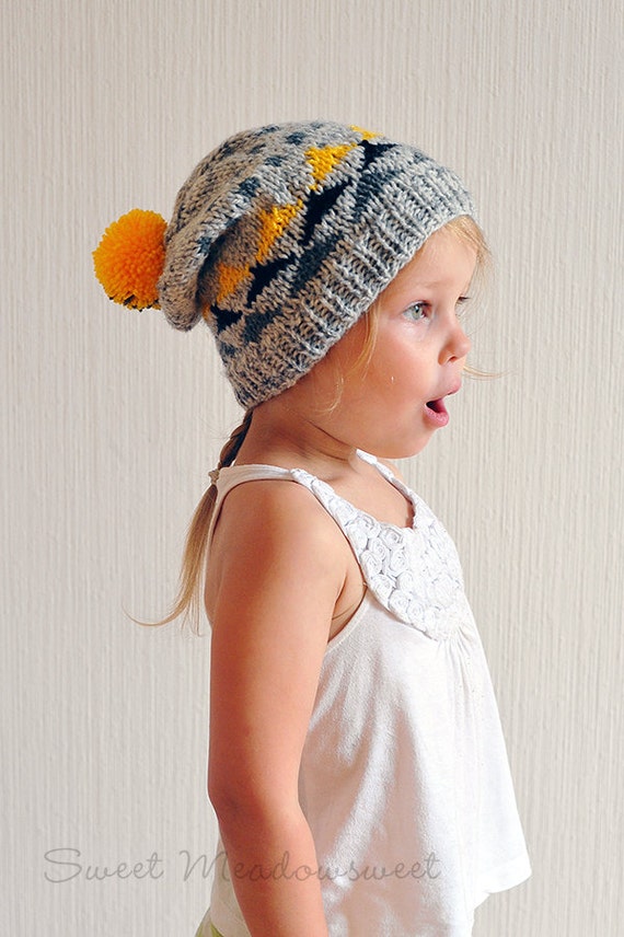 beanie pom toddler pom pom, 18 Grey 12 Black Pom with / Triangles / Yellow Beanie 24 and