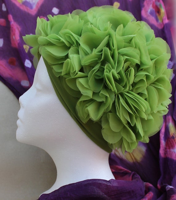 Vintage 1960s Flower Petal Curler Cap Hat