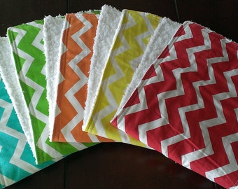 Chevron Burp Cloths...Set of 5 Burp Rags...Chevron print...Rainbow...Soft Back...Super Cute