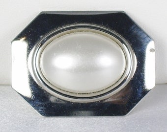 Vintage Faux Pearl Buckle Clip