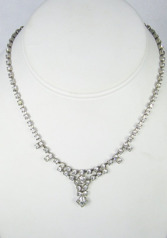 Vintage White Rhinestone Necklace