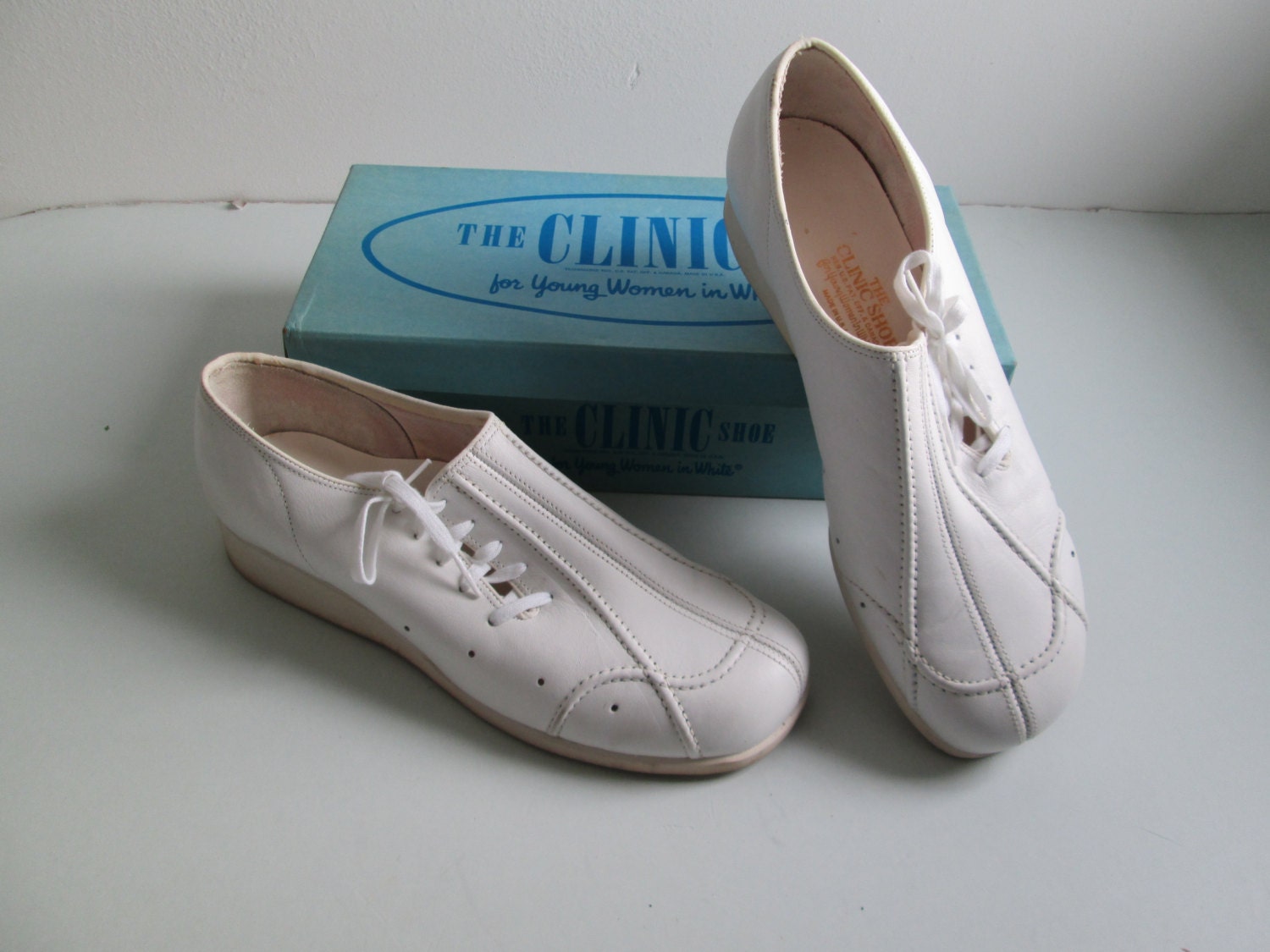 Leather Nurse shoes. Clinic Shoes. Women's Size 9.5 by thegroove