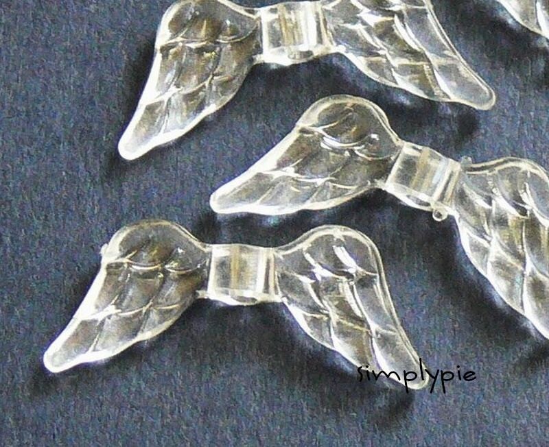 Crystal Clear Angel Wings Acrylic/Plastic Beads 25