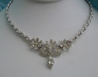 SALE Vintage Rhinestone Necklace SIGNED ORA Flower Art Deco Design Necklace