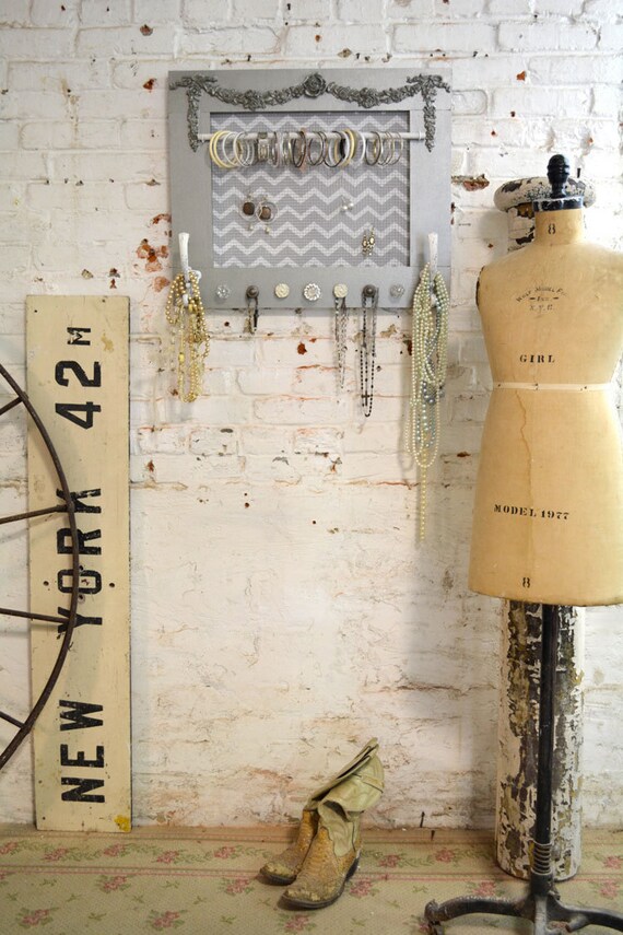 Painted Cottage Chic Shabby Farmhouse Jewelry Organizer HD101