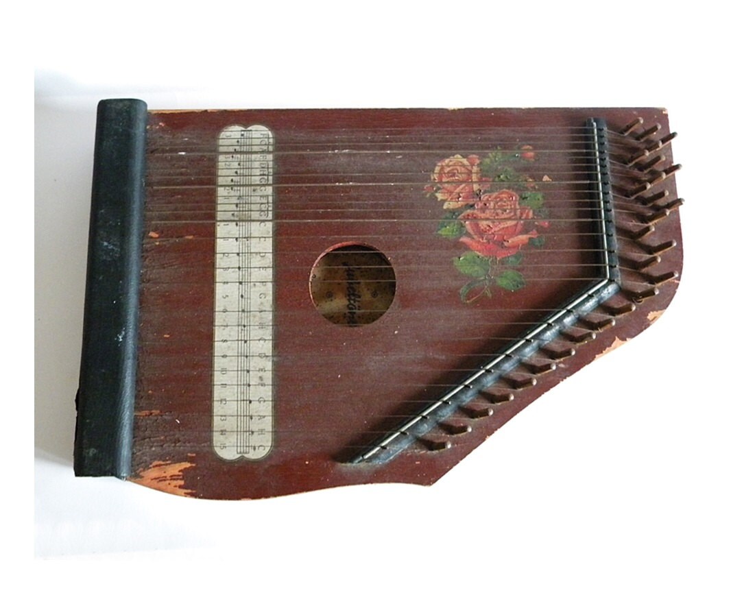 MOVING SALE 25 child lap harp vintage german toy by thehopetree