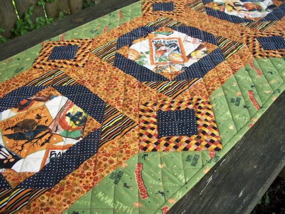 Halloween Table Runner Vintage Look Quilted by atthebrightspot