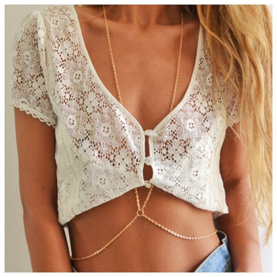 Trendy Body Chain Outfit Ideas. How to Wear Body Chain or Body