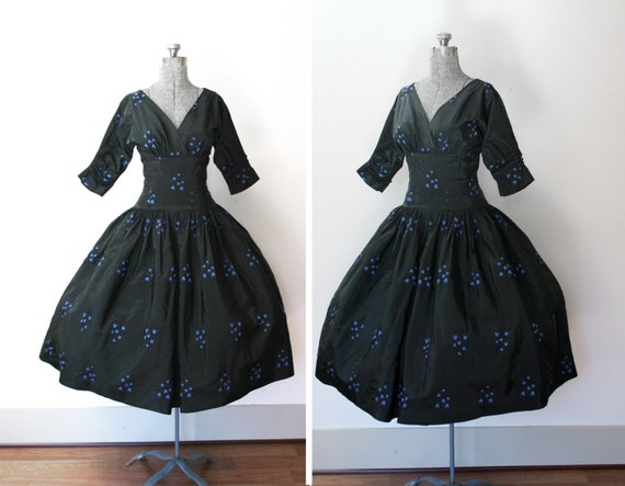 Vintage 1950s Dress Full Skirt New Look by dejavintageboutique
