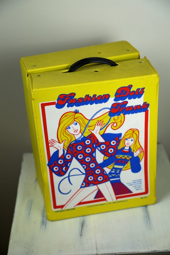 Vintage Yellow Fashion Doll Trunk
