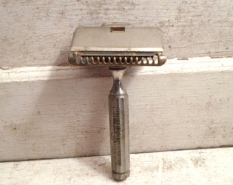 Popular items for vintage razor on Etsy