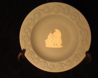 Wedgewood Blue Jasperware Plate, Three Grecian Figures p268