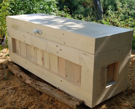 reclaimed wood toy chest