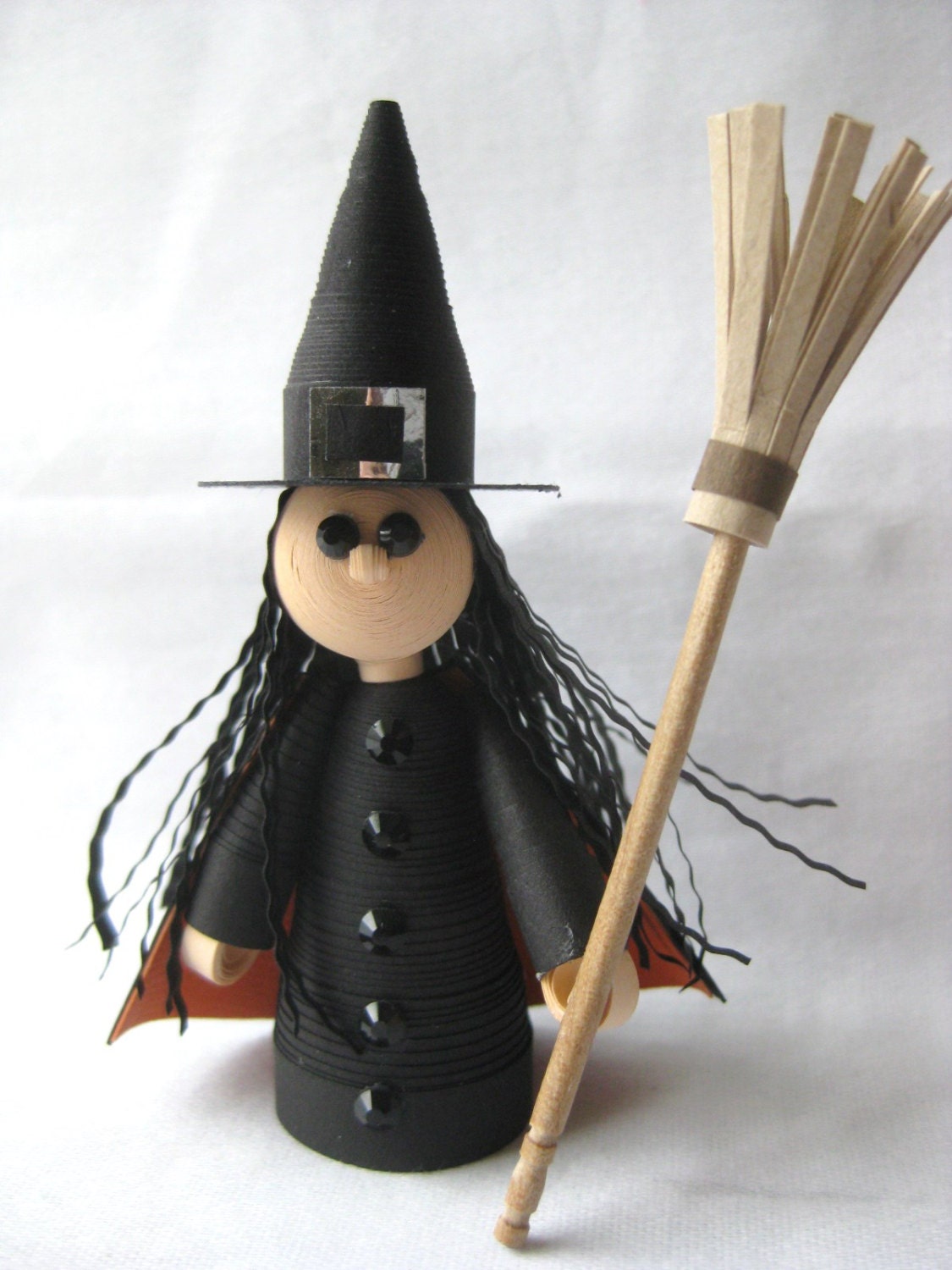 Paper Quilling Witch for Halloween or kitchen