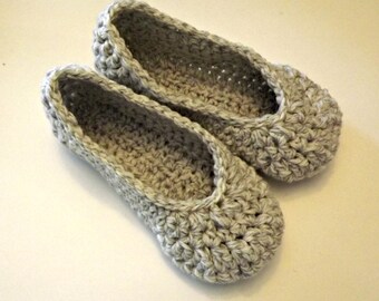 Crochet Womens slippers, gray and white all sizes