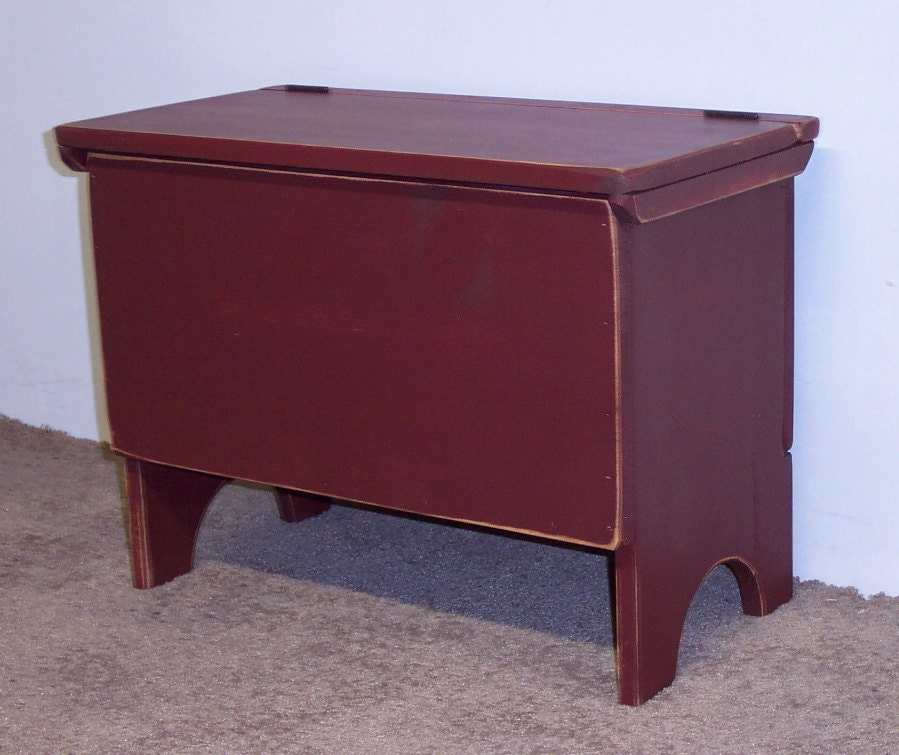 primitive toy box