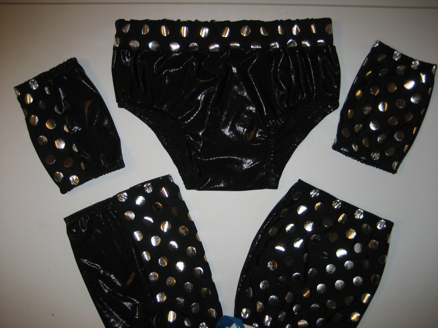 Pro Wrestling trunks knee and elbow pad covers black with