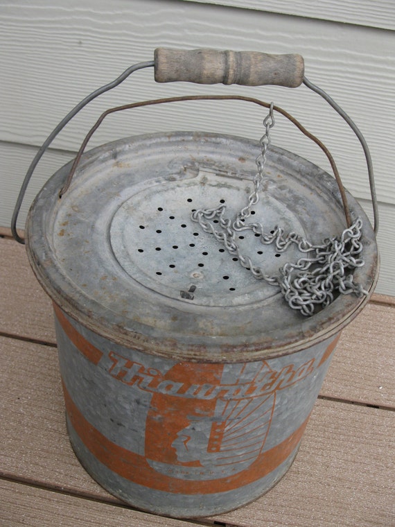 Rare Hiawatha Metal Minnow Bucket with Insert and