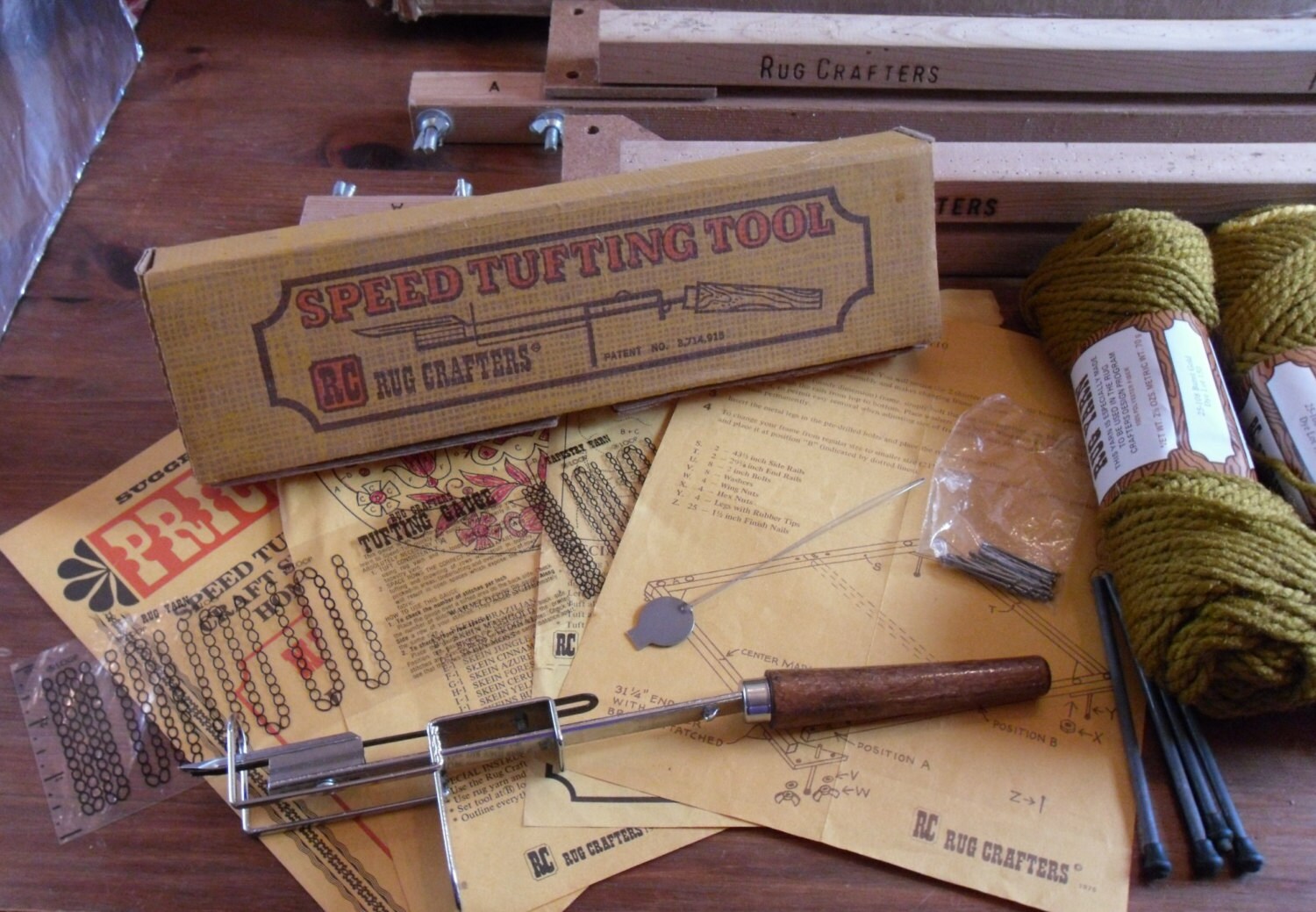 25 OFF SALE Vintage Rug Crafters Starter Kit w/ Starter Frame