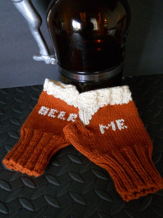 The Beer Me Fingerless Gloves Amber Ale Edition, Beer Lovers Gloves in Dark Gold, Gift for Homebrewers, Craft Beer Lovers, Mens Gloves