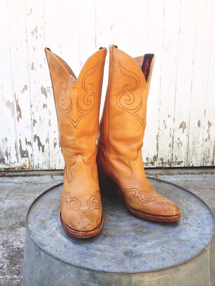 dingo cowboy boots women