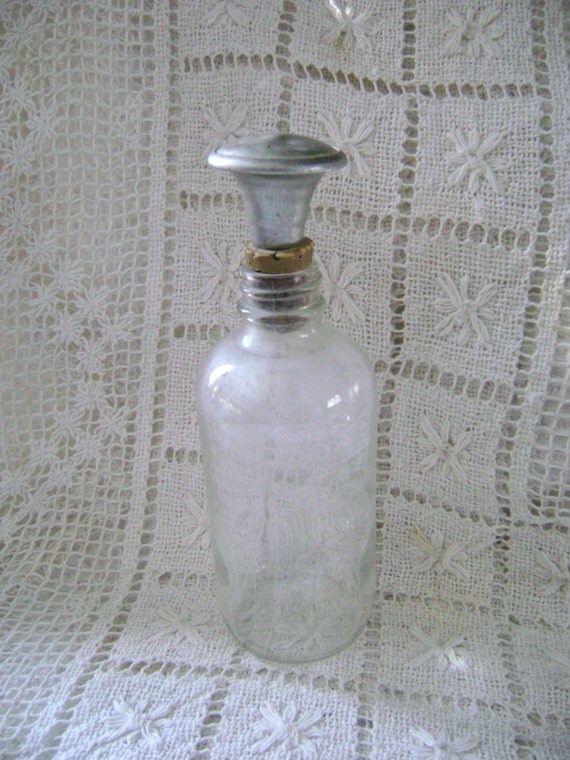 Homestead Antique Laundry Bottle Sprinkler with Cork Stopper
