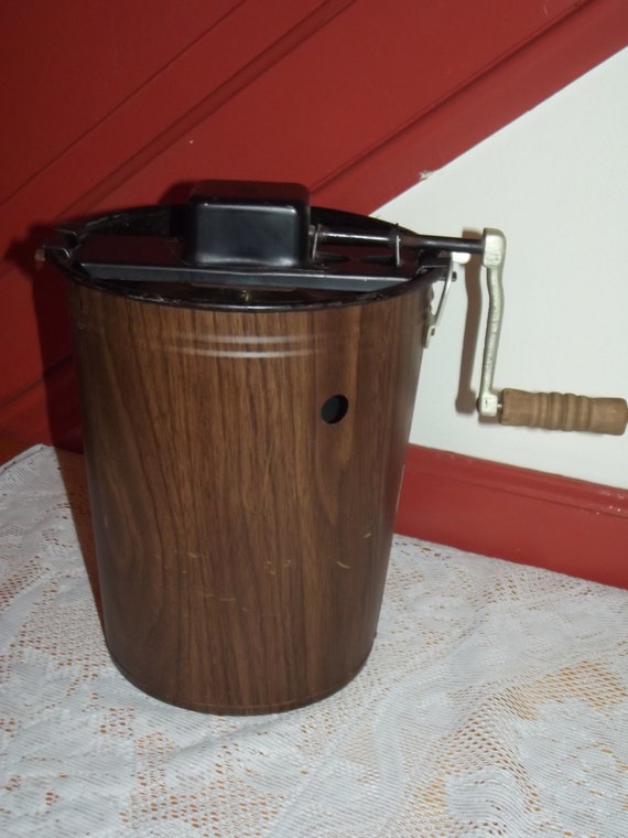 Galvanized Hand Crank Ice Cream Maker Wood Grain Antique 2