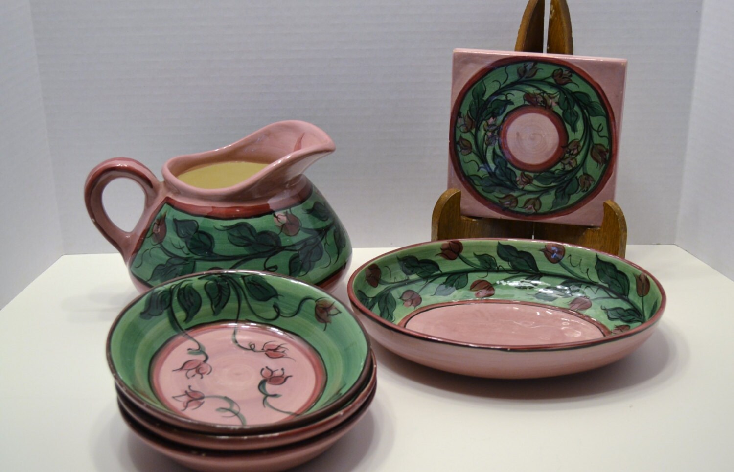 Vintage Gail Pittman Pottery Pitcher Trivet Serving Bowl Three