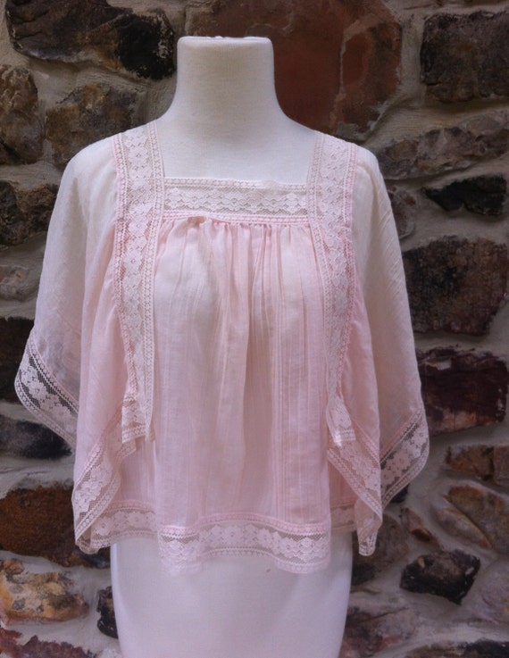 Delicate 1960s Hippie Angel Sleeve Blouse